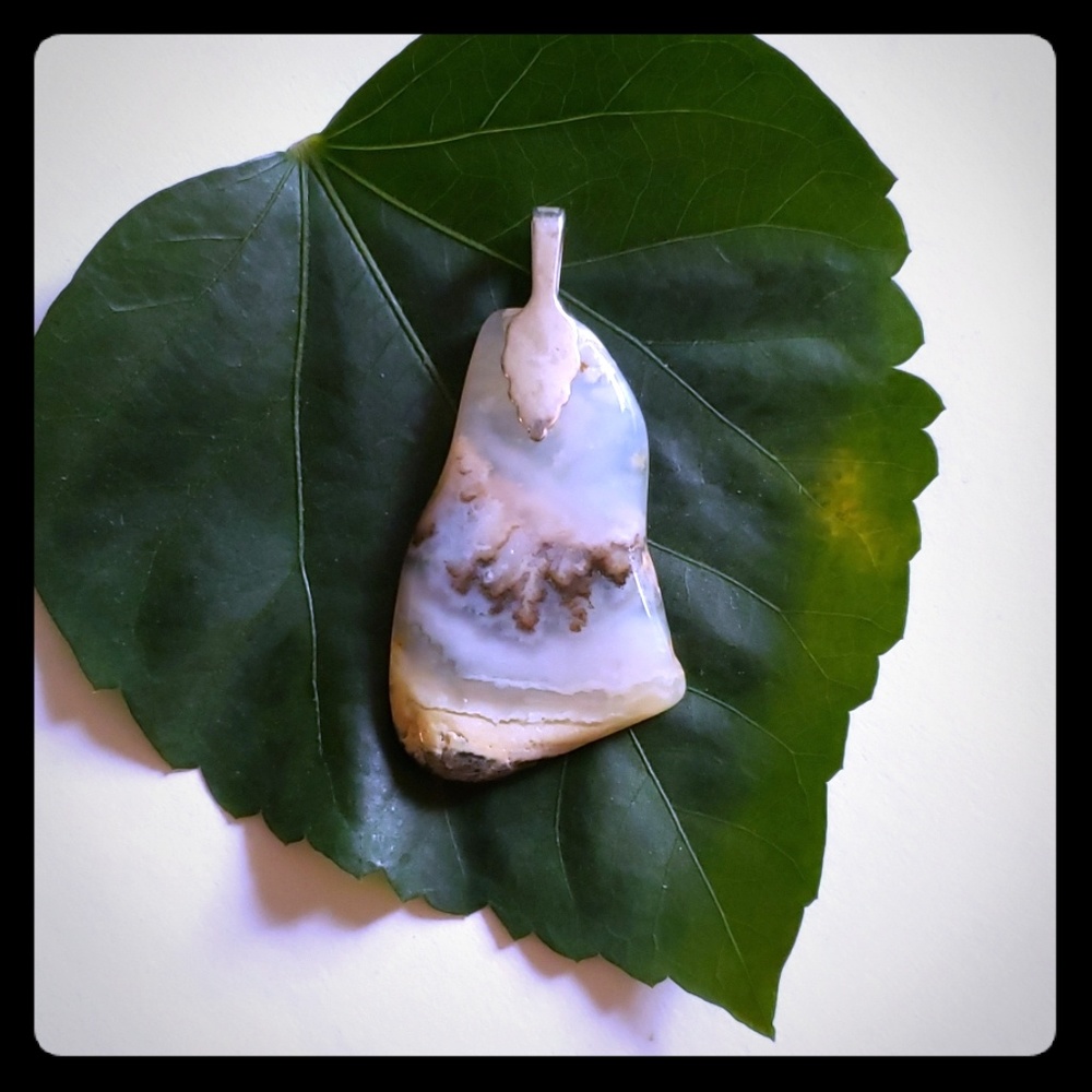 Vintage Sliced Agate Floating Pendent - image 1